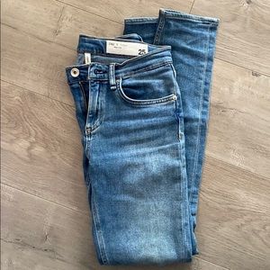 Rag & Bone Mid Rise Skinny in Sterling